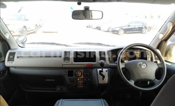 Acheter Occasion Voiture Toyota Hiace Blanc à Beitbridge, Matabeleland South Acheter Occasion Voiture Toyota Hiace Blanc à Beitbridge, Matabeleland South