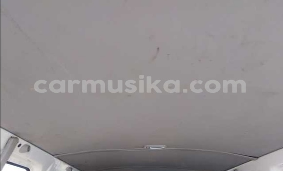 Acheter Occasion Voiture Toyota Hiace Blanc à Beitbridge, Matabeleland South Acheter Occasion Voiture Toyota Hiace Blanc à Beitbridge, Matabeleland South