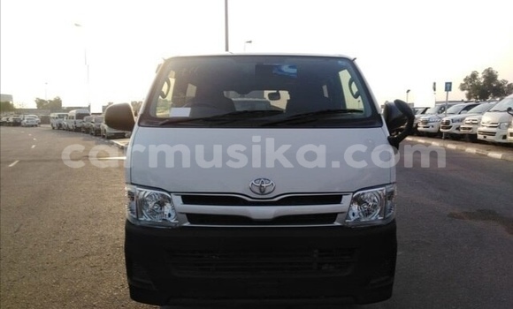 Acheter Occasion Voiture Toyota Hiace Blanc à Beitbridge, Matabeleland South Acheter Occasion Voiture Toyota Hiace Blanc à Beitbridge, Matabeleland South