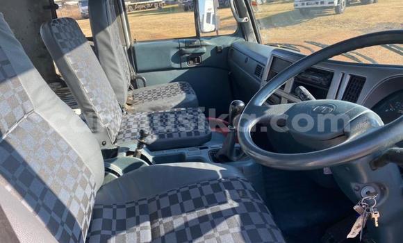 Acheter Occasion Utilitaire Nissan UD Blanc à Beitbridge, Matabeleland South Acheter Occasion Utilitaire Nissan UD Blanc à Beitbridge, Matabeleland South