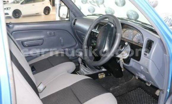Acheter Occasion Voiture Toyota Hilux Bleu à Beitbridge, Matabeleland South Acheter Occasion Voiture Toyota Hilux Bleu à Beitbridge, Matabeleland South