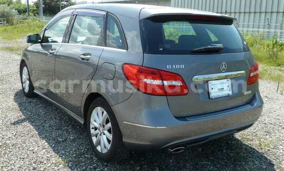 Acheter Occasion Voiture Mercedes‒Benz B-klasse Autre à Beitbridge, Matabeleland South Acheter Occasion Voiture Mercedes‒Benz B-klasse Autre à Beitbridge, Matabeleland South