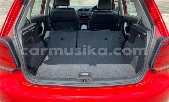 Acheter Occasion Voiture Volkswagen Polo Rouge à Beitbridge, Matabeleland South Acheter Occasion Voiture Volkswagen Polo Rouge à Beitbridge, Matabeleland South