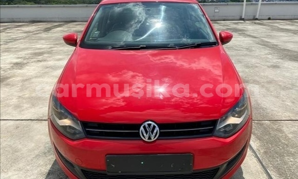 Acheter Occasion Voiture Volkswagen Polo Rouge à Beitbridge, Matabeleland South Acheter Occasion Voiture Volkswagen Polo Rouge à Beitbridge, Matabeleland South