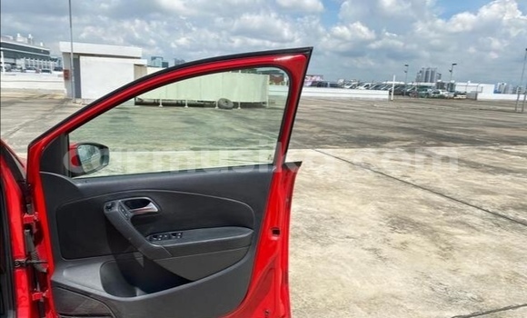 Acheter Occasion Voiture Volkswagen Polo Rouge à Beitbridge, Matabeleland South Acheter Occasion Voiture Volkswagen Polo Rouge à Beitbridge, Matabeleland South