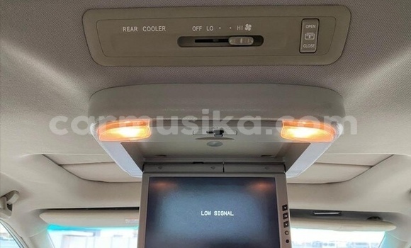 Buy Used Toyota Estima White Car in Beitbridge in Matabeleland South Buy Used Toyota Estima White Car in Beitbridge in Matabeleland South