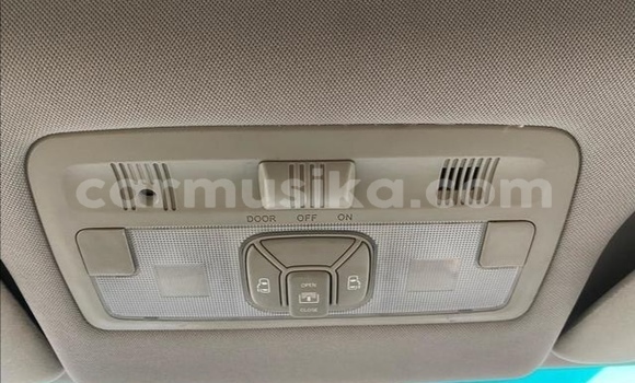 Buy Used Toyota Estima White Car in Beitbridge in Matabeleland South Buy Used Toyota Estima White Car in Beitbridge in Matabeleland South