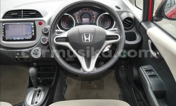 Acheter Occasion Voiture Honda Fit Rouge à Beitbridge, Matabeleland South Acheter Occasion Voiture Honda Fit Rouge à Beitbridge, Matabeleland South