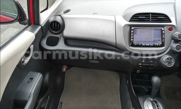 Acheter Occasion Voiture Honda Fit Rouge à Beitbridge, Matabeleland South Acheter Occasion Voiture Honda Fit Rouge à Beitbridge, Matabeleland South