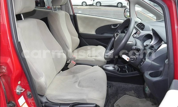 Acheter Occasion Voiture Honda Fit Rouge à Beitbridge, Matabeleland South Acheter Occasion Voiture Honda Fit Rouge à Beitbridge, Matabeleland South