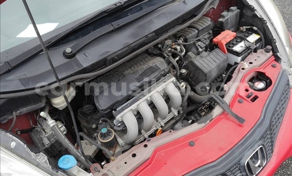 Acheter Occasion Voiture Honda Fit Rouge à Beitbridge, Matabeleland South Acheter Occasion Voiture Honda Fit Rouge à Beitbridge, Matabeleland South