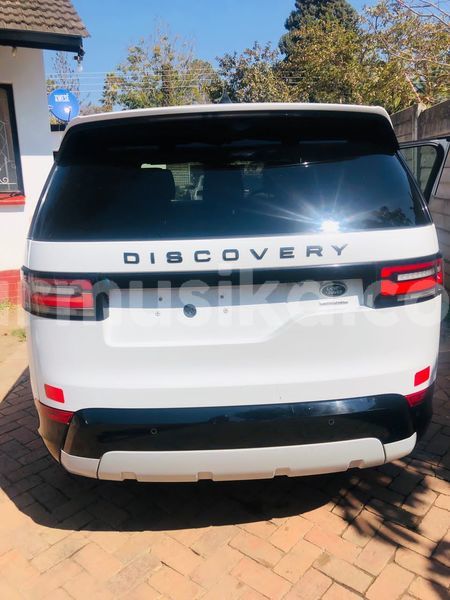 Big with watermark land rover discovery harare mabelreign 25065