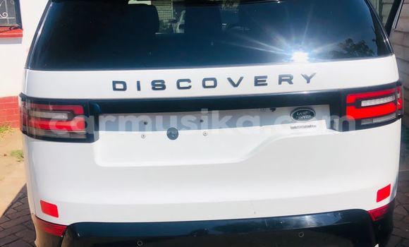 Buy Used Land Rover Discovery White Car in Mabelreign in Harare