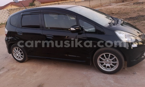 Buy Import Honda Fit Black Car in Harare in Harare Buy Import Honda Fit Black Car in Harare in Harare