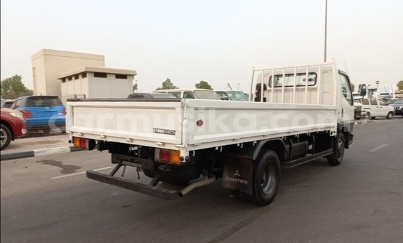 Tenga Tsaru Mitsubishi Canter Chena Rori in Beitbridge in Matabeleland South Tenga Tsaru Mitsubishi Canter Chena Rori in Beitbridge in Matabeleland South