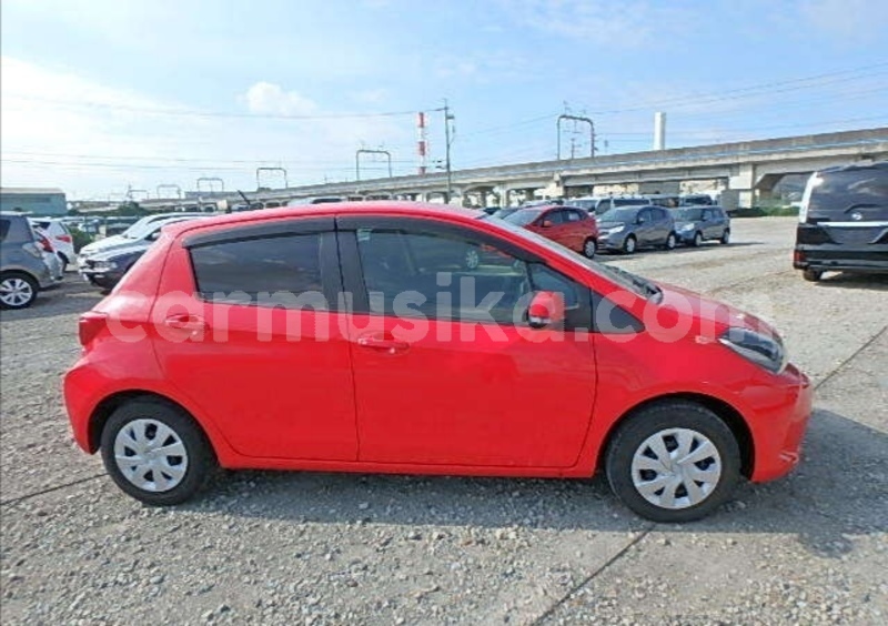 Big with watermark toyota vitz matabeleland south beitbridge 25076