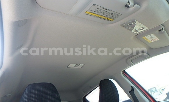 Acheter Occasion Voiture Toyota Vitz Rouge à Beitbridge, Matabeleland South Acheter Occasion Voiture Toyota Vitz Rouge à Beitbridge, Matabeleland South