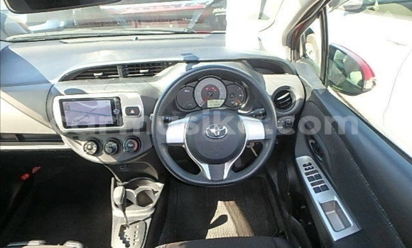 Acheter Occasion Voiture Toyota Vitz Rouge à Beitbridge, Matabeleland South Acheter Occasion Voiture Toyota Vitz Rouge à Beitbridge, Matabeleland South