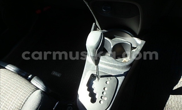 Acheter Occasion Voiture Toyota Vitz Rouge à Beitbridge, Matabeleland South Acheter Occasion Voiture Toyota Vitz Rouge à Beitbridge, Matabeleland South