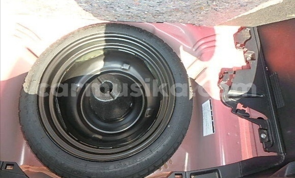 Acheter Occasion Voiture Toyota Vitz Rouge à Beitbridge, Matabeleland South Acheter Occasion Voiture Toyota Vitz Rouge à Beitbridge, Matabeleland South