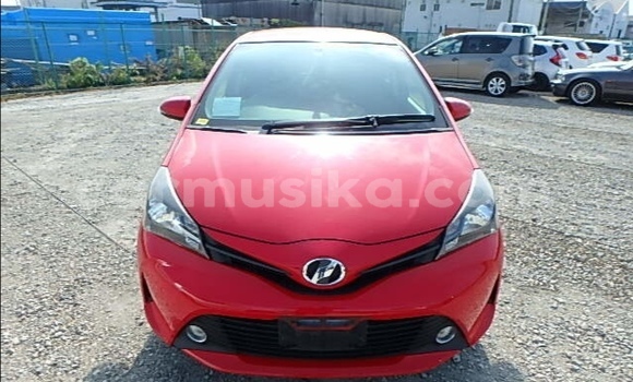 Acheter Occasion Voiture Toyota Vitz Rouge à Beitbridge, Matabeleland South Acheter Occasion Voiture Toyota Vitz Rouge à Beitbridge, Matabeleland South