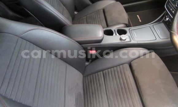 Nunua Ilio tumika Mercedes-Benz C180 coupe Nyeupe Gari ndani ya Beitbridge nchini Matabeleland Kusini Nunua Ilio tumika Mercedes-Benz C180 coupe Nyeupe Gari ndani ya Beitbridge nchini Matabeleland Kusini