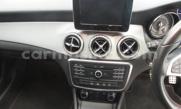 Nunua Ilio tumika Mercedes-Benz C180 coupe Nyeupe Gari ndani ya Beitbridge nchini Matabeleland Kusini Nunua Ilio tumika Mercedes-Benz C180 coupe Nyeupe Gari ndani ya Beitbridge nchini Matabeleland Kusini
