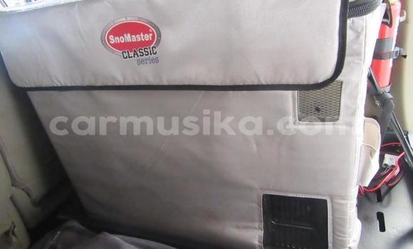 Acheter Occasion Voiture Toyota Fortuner Gris à Beitbridge, Matabeleland South Acheter Occasion Voiture Toyota Fortuner Gris à Beitbridge, Matabeleland South