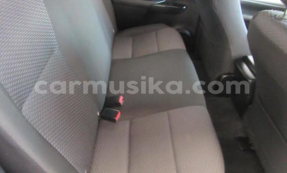 Buy Used Toyota Hilux White Car in Beitbridge in Matabeleland South Buy Used Toyota Hilux White Car in Beitbridge in Matabeleland South