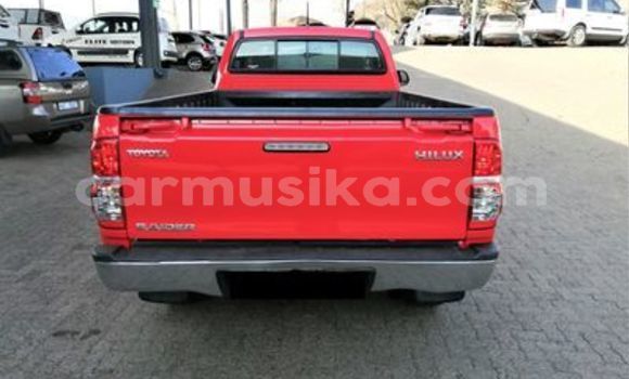 Nunua Ilio tumika Toyota Hilux Nyekundu Gari ndani ya Beitbridge nchini Matabeleland Kusini Nunua Ilio tumika Toyota Hilux Nyekundu Gari ndani ya Beitbridge nchini Matabeleland Kusini