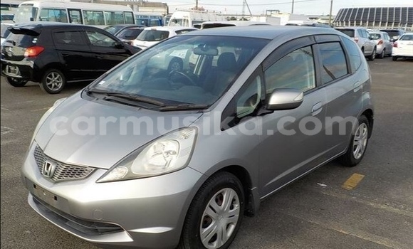 Buy Used Honda Fit Silver Car in Beitbridge in Matabeleland South Buy Used Honda Fit Silver Car in Beitbridge in Matabeleland South
