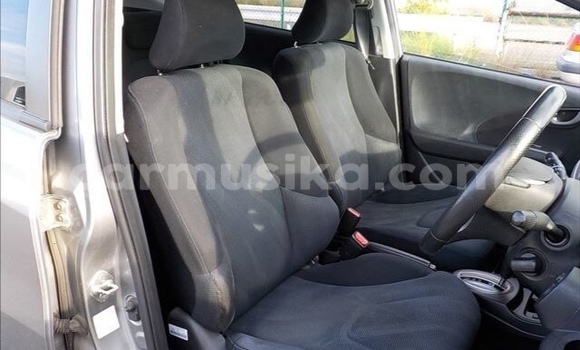 Acheter Occasion Voiture Honda Fit Gris à Beitbridge, Matabeleland South Acheter Occasion Voiture Honda Fit Gris à Beitbridge, Matabeleland South