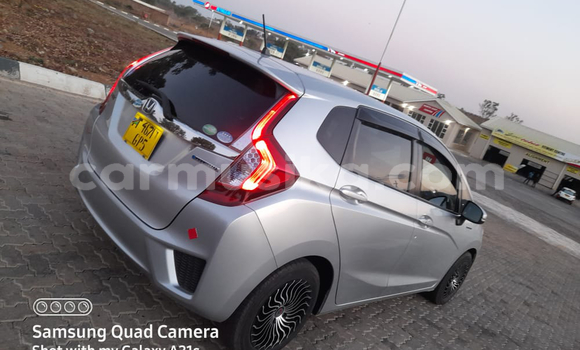 Nunua Imported Honda Fit Nyingine Gari ndani ya Avondale nchini Harare Nunua Imported Honda Fit Nyingine Gari ndani ya Avondale nchini Harare