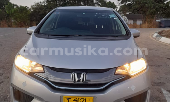 Nunua Imported Honda Fit Nyingine Gari ndani ya Avondale nchini Harare Nunua Imported Honda Fit Nyingine Gari ndani ya Avondale nchini Harare