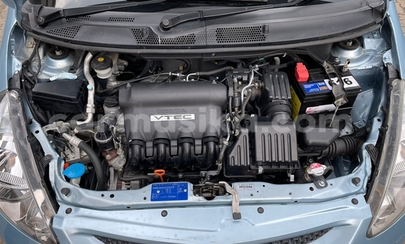 Buy Used Honda Jazz Blue Car in Beitbridge in Matabeleland South Buy Used Honda Jazz Blue Car in Beitbridge in Matabeleland South