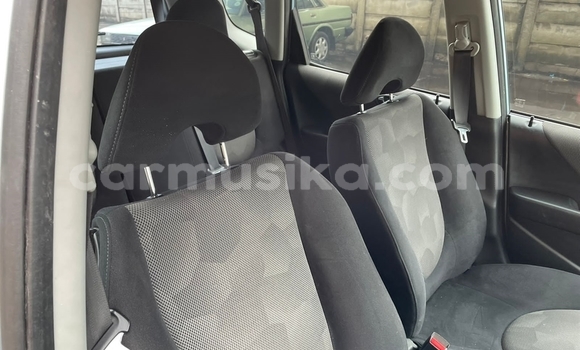 Buy Used Honda Jazz Blue Car in Beitbridge in Matabeleland South Buy Used Honda Jazz Blue Car in Beitbridge in Matabeleland South