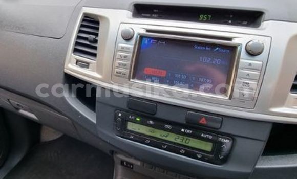 Acheter Occasion Voiture Toyota Hilux Blanc à Alexandra Park, Harare Acheter Occasion Voiture Toyota Hilux Blanc à Alexandra Park, Harare