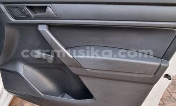 Acheter Occasion Voiture Volkswagen Caddy Blanc à Avondale, Harare Acheter Occasion Voiture Volkswagen Caddy Blanc à Avondale, Harare