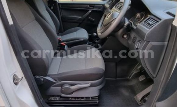 Acheter Occasion Voiture Volkswagen Caddy Blanc à Avondale, Harare Acheter Occasion Voiture Volkswagen Caddy Blanc à Avondale, Harare