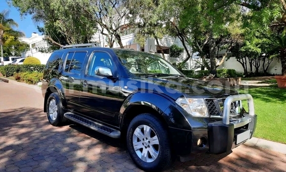 Buy Used Nissan Pathfinder Black Car in Bulawayo in Bulawayo Buy Used Nissan Pathfinder Black Car in Bulawayo in Bulawayo