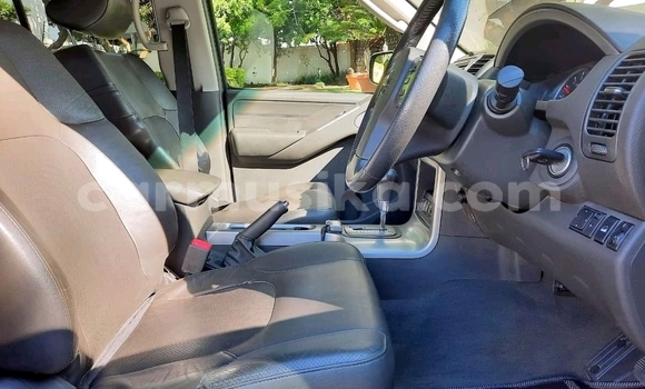 Buy Used Nissan Pathfinder Black Car in Bulawayo in Bulawayo Buy Used Nissan Pathfinder Black Car in Bulawayo in Bulawayo
