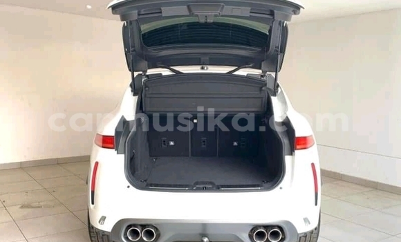 Acheter Occasion Voiture Jaguar F-Pace Blanc à Bulawayo, Bulawayo Acheter Occasion Voiture Jaguar F-Pace Blanc à Bulawayo, Bulawayo
