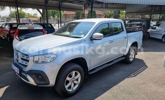 Acheter Occasion Voiture Mercedes-Benz GLC 250D Gris à Bulawayo, Bulawayo Acheter Occasion Voiture Mercedes-Benz GLC 250D Gris à Bulawayo, Bulawayo