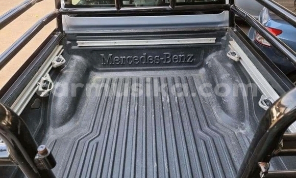 Acheter Occasion Voiture Mercedes-Benz GLC 250D Gris à Bulawayo, Bulawayo Acheter Occasion Voiture Mercedes-Benz GLC 250D Gris à Bulawayo, Bulawayo