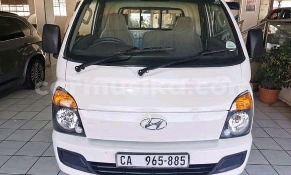 Acheter Occasion Voiture Hyundai H1 Blanc à Borrowdale, Harare