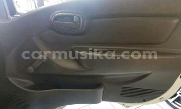 Buy Used Hyundai H1 White Car in Borrowdale in Harare Buy Used Hyundai H1 White Car in Borrowdale in Harare