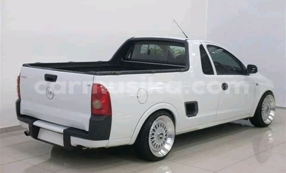 Acheter Occasion Voiture Chevrolet Captiva Blanc à Bulawayo, Bulawayo Acheter Occasion Voiture Chevrolet Captiva Blanc à Bulawayo, Bulawayo