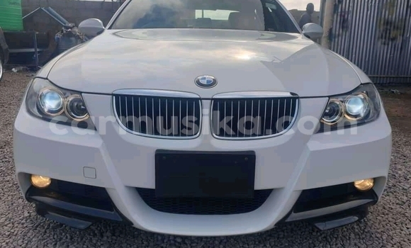 Buy Used BMW E9 White Car in Harare in Harare