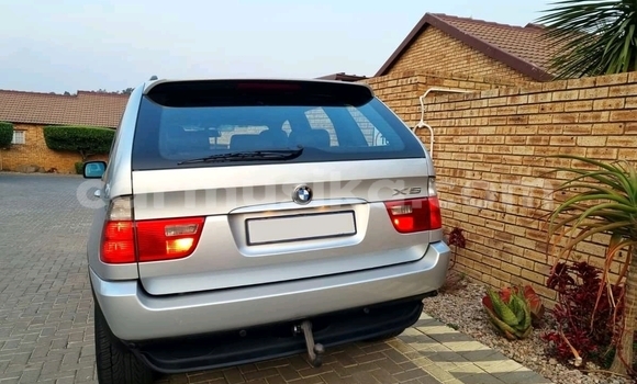 Buy Used BMW X5 White Car in Beitbridge in Matabeleland South Buy Used BMW X5 White Car in Beitbridge in Matabeleland South