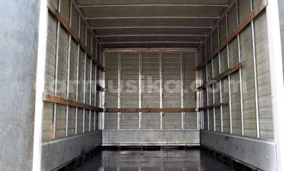 Nunua Ilio tumika Nissan Urvan Nyeupe Gari ndani ya Beitbridge nchini Matabeleland Kusini Nunua Ilio tumika Nissan Urvan Nyeupe Gari ndani ya Beitbridge nchini Matabeleland Kusini